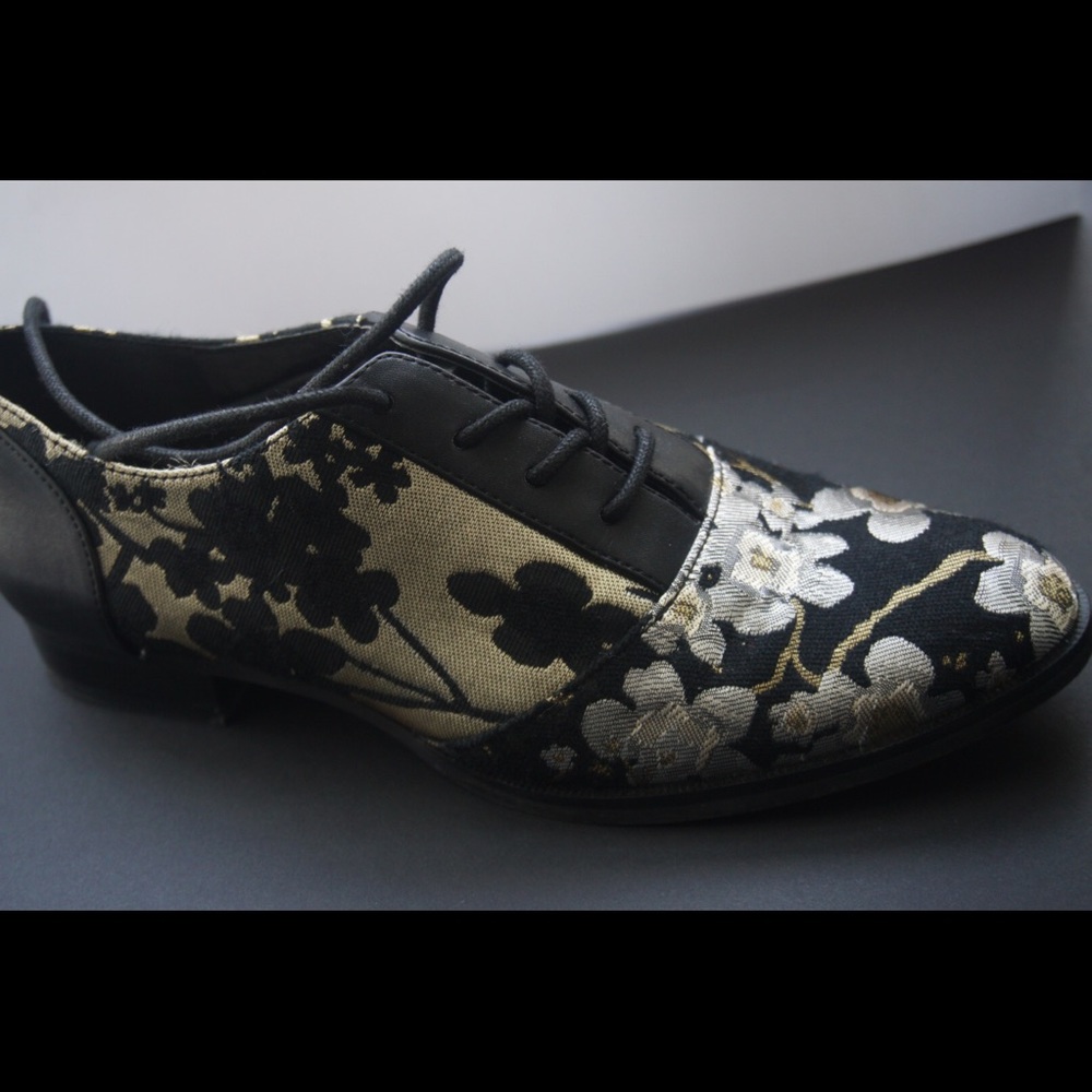 Gold and Black Oxford Shoes